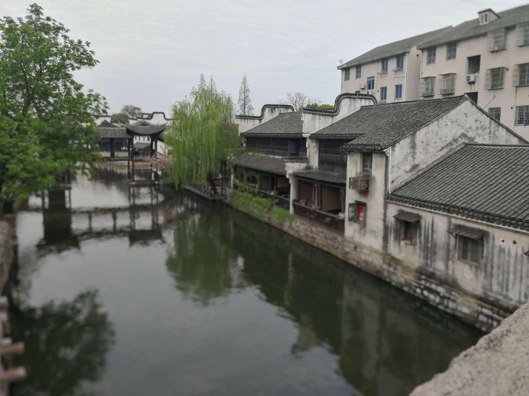 以讲课、聚餐等方式销售这种肥料，判1年！罚10万！